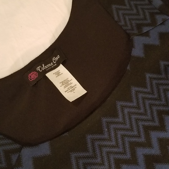 Volume One | 2pc Crop Top & Mini Skirt | L - Picture 5 of 5